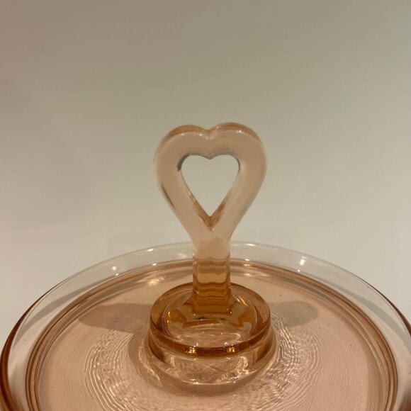 Vintage Pink Glass Heart Jewlery Tray - Picture 2 of 4